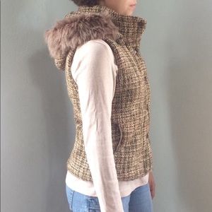 BB Dakota Tweed hooded Vest with Faux Fur Trim S